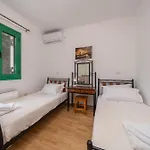 Lori بيت خشبي